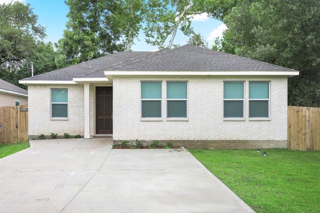 5921 Jackson Lane, Texas City, TX 77591