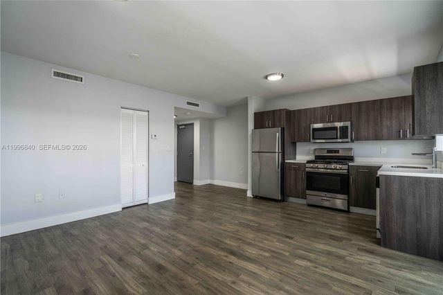 331 85th St 17, Miami Beach, FL 33141