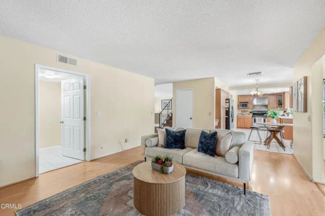 20150 Stagg Street, Winnetka, CA 91306