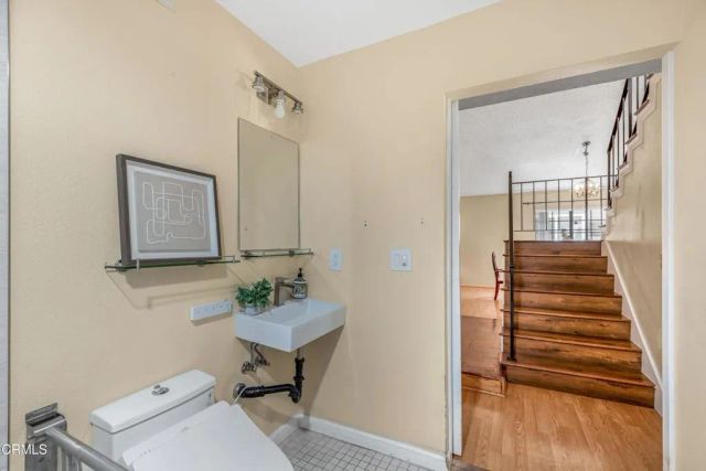 20150 Stagg Street, Winnetka, CA 91306