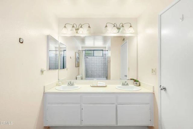 20150 Stagg Street, Winnetka, CA 91306