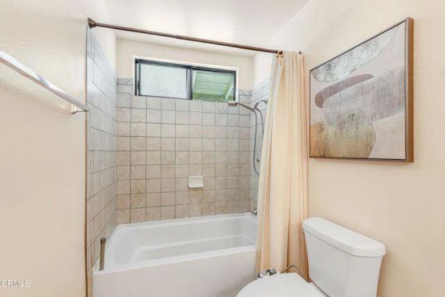 20150 Stagg Street, Winnetka, CA 91306