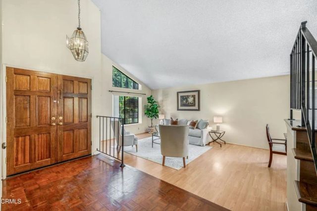20150 Stagg Street, Winnetka, CA 91306