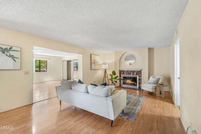 20150 Stagg Street, Winnetka, CA 91306