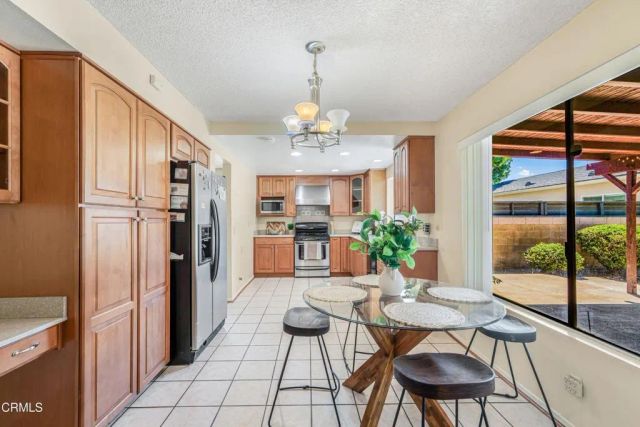 20150 Stagg Street, Winnetka, CA 91306