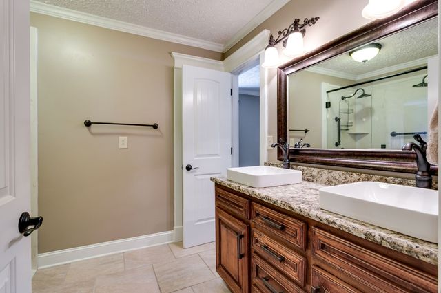 1981 Highway 100, Centerville, TN 37033