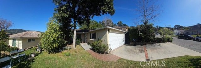 1823 Hillside Drive, Glendale, CA 91208