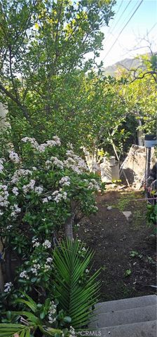 1823 Hillside Drive, Glendale, CA 91208