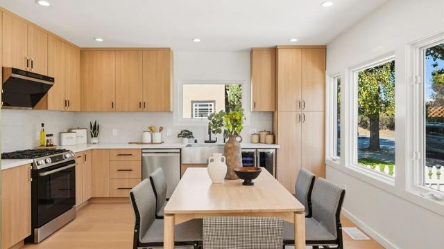 1425 California Drive, Burlingame, CA 94010