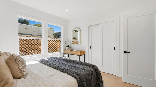1425 California Drive, Burlingame, CA 94010