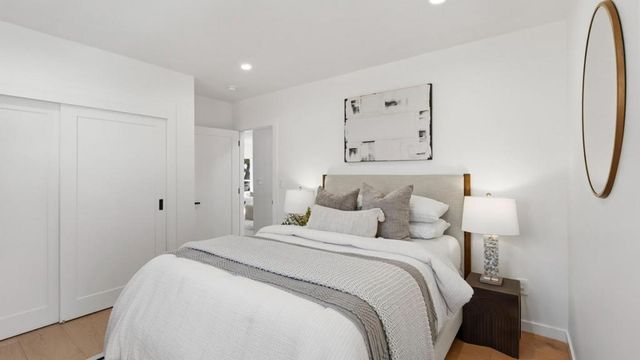 1425 California Drive, Burlingame, CA 94010