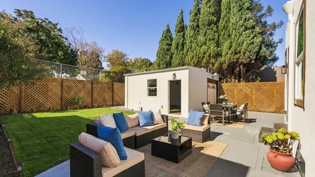 1425 California Drive, Burlingame, CA 94010