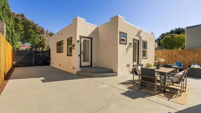 1425 California Drive, Burlingame, CA 94010