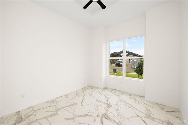 5812 N Pedaso Del Sol Street, Edinburg, TX 78542