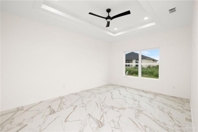5812 N Pedaso Del Sol Street, Edinburg, TX 78542