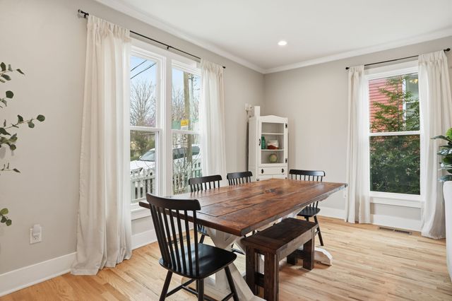 412 E Rickert Ave, Dickson, TN 37055