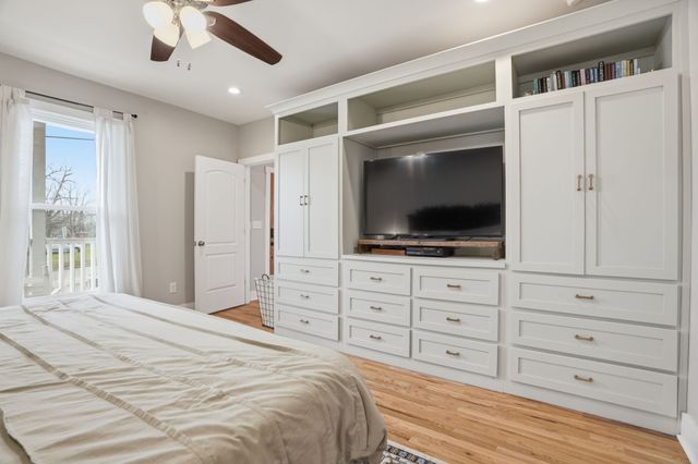 412 E Rickert Ave, Dickson, TN 37055