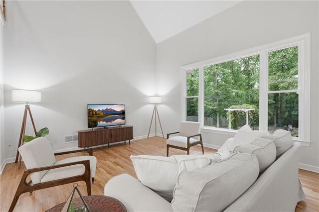 5215 Overbend Trail, Suwanee, GA 30024