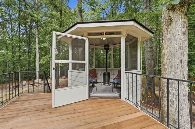 5215 Overbend Trail, Suwanee, GA 30024