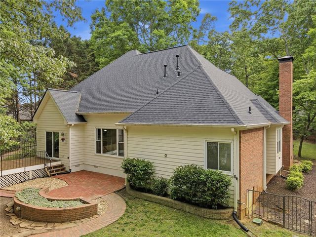 5215 Overbend Trail, Suwanee, GA 30024