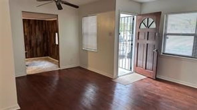 3527 S Ewing Avenue, Dallas, TX 75216