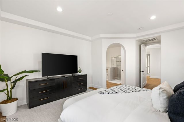 11248 CORSICA MIST Avenue, Las Vegas, NV 89135