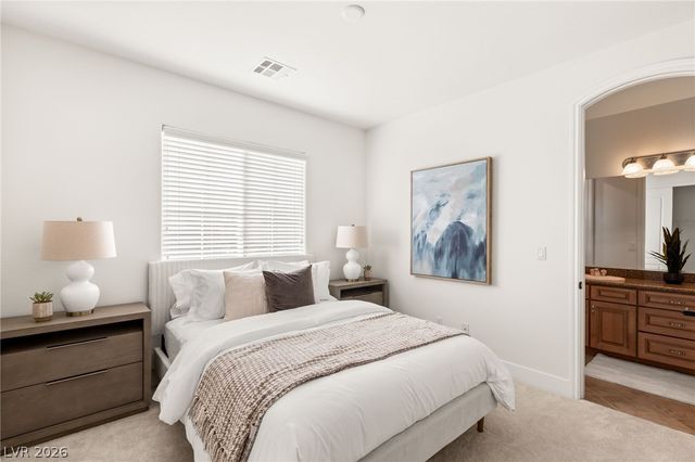 11248 CORSICA MIST Avenue, Las Vegas, NV 89135