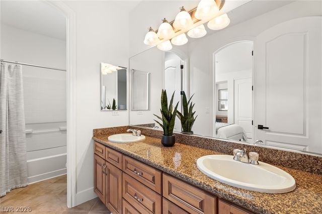 11248 CORSICA MIST Avenue, Las Vegas, NV 89135