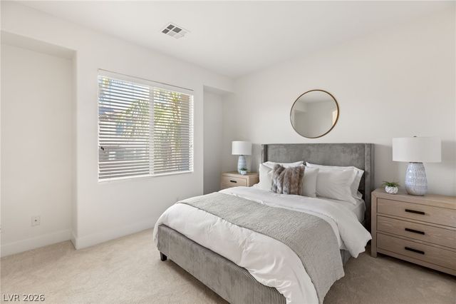 11248 CORSICA MIST Avenue, Las Vegas, NV 89135