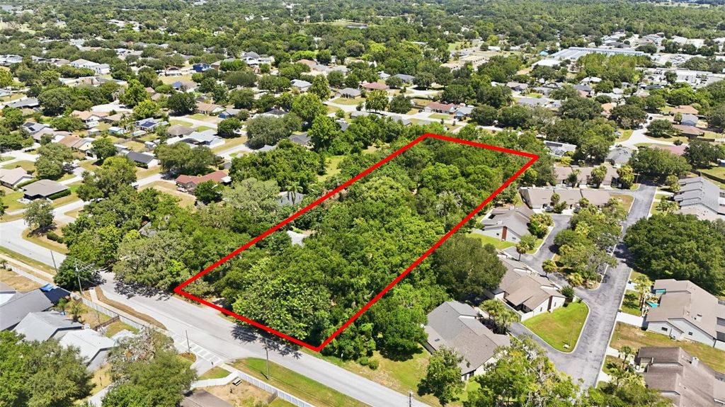 2675 E WASHINGTON AVENUE, Eustis, FL 32726