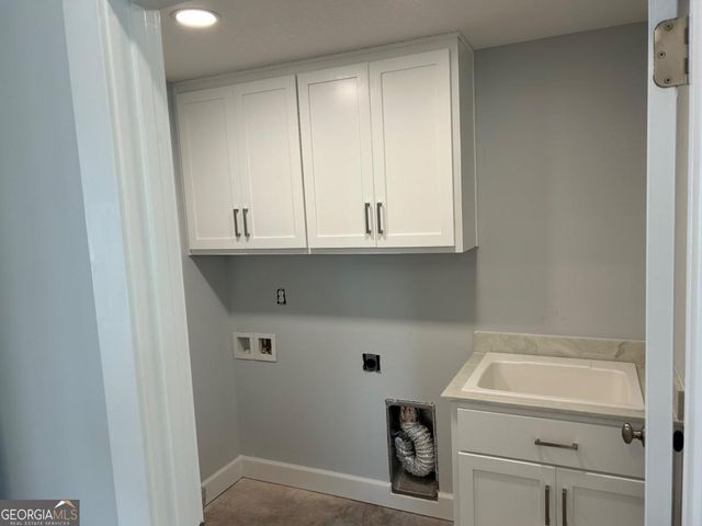 709 Adams Street, Darien, GA 31305