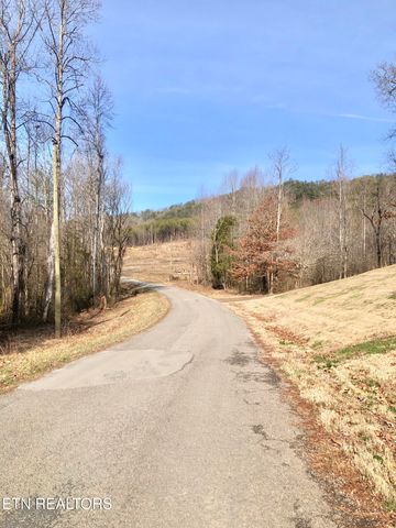 524 Wiggins Rd, Tellico Plains, TN 37385