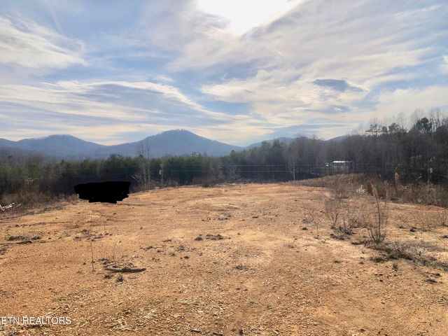 524 Wiggins Rd, Tellico Plains, TN 37385