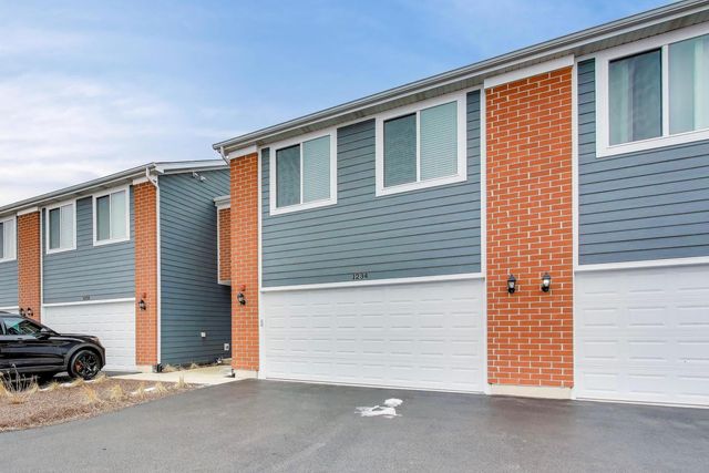 1234 Gillespie Lane 1234, Yorkville, IL 60560