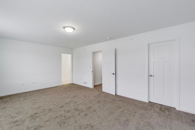 1234 Gillespie Lane 1234, Yorkville, IL 60560