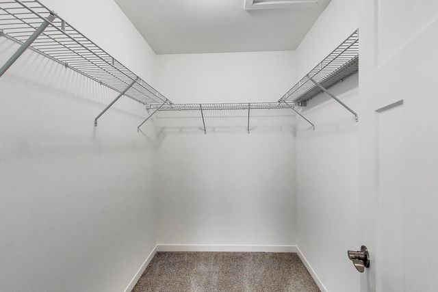 1234 Gillespie Lane 1234, Yorkville, IL 60560