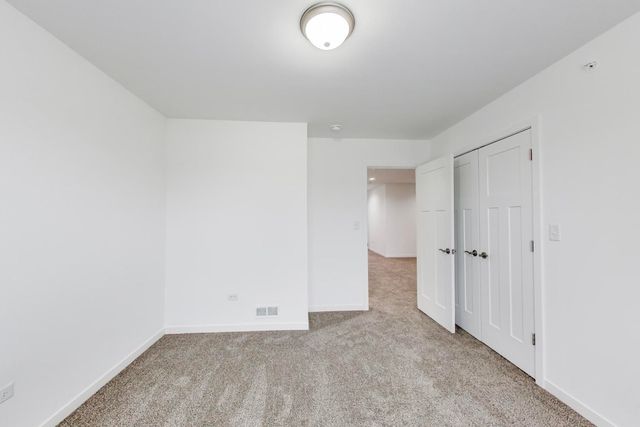 1234 Gillespie Lane 1234, Yorkville, IL 60560