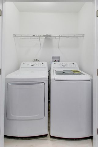 1234 Gillespie Lane 1234, Yorkville, IL 60560