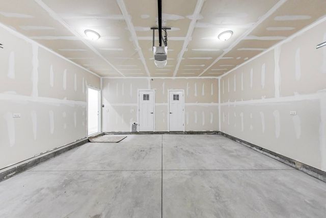 1234 Gillespie Lane 1234, Yorkville, IL 60560