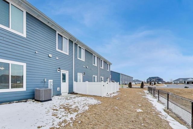 1234 Gillespie Lane 1234, Yorkville, IL 60560