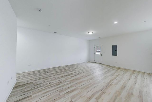 1234 Gillespie Lane 1234, Yorkville, IL 60560