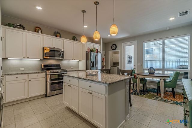 108 Mulligan Drive 103, San Marcos, TX 78666