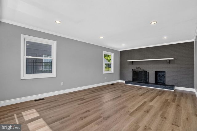 21 GARNER LN, Willingboro, NJ 08046