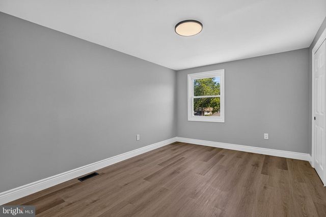 21 GARNER LN, Willingboro, NJ 08046