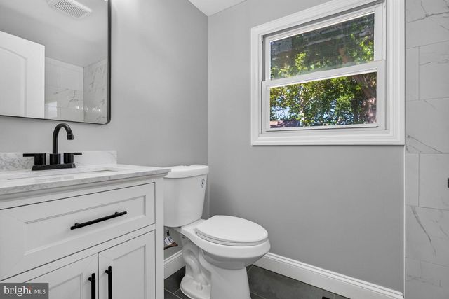 21 GARNER LN, Willingboro, NJ 08046