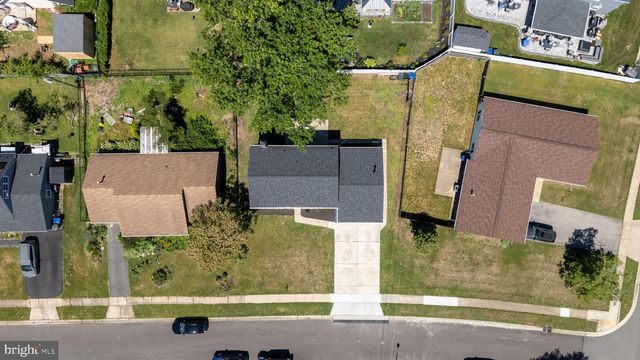 21 GARNER LN, Willingboro, NJ 08046