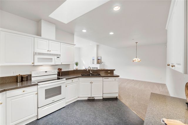 1470 Heath Ct, Dupont, WA 98327