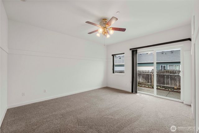 1470 Heath Ct, Dupont, WA 98327