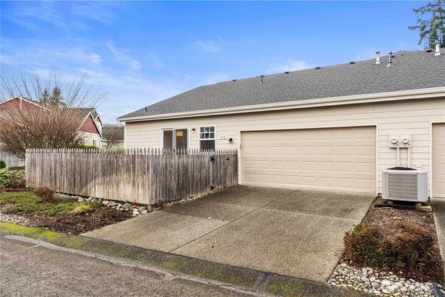 1470 Heath Ct, Dupont, WA 98327