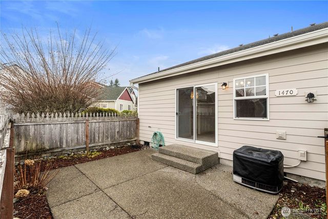 1470 Heath Ct, Dupont, WA 98327